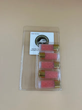 Load image into Gallery viewer, 12 Gauge Hornet Nest Plastic Buckshot Ammunition
